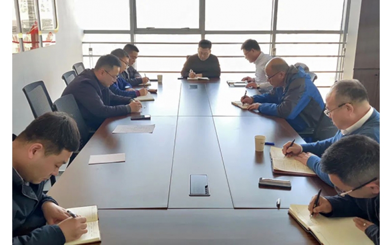 東營市建設(shè)工程安全與設(shè)備管理協(xié)會三屆二次理事會議在天華實(shí)業(yè)集團(tuán)召開
